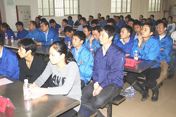 2012年3月1日，潔麗管理升級(jí)動(dòng)員大會(huì)召開(kāi)