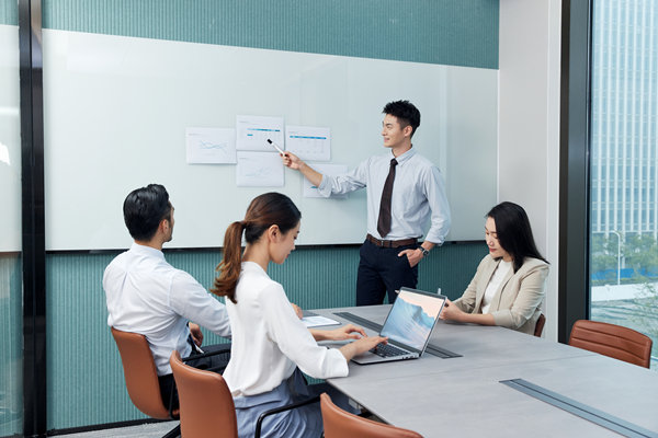 決策優(yōu)化：構(gòu)建科學(xué)、透明、快速響應(yīng)的組織決策體系