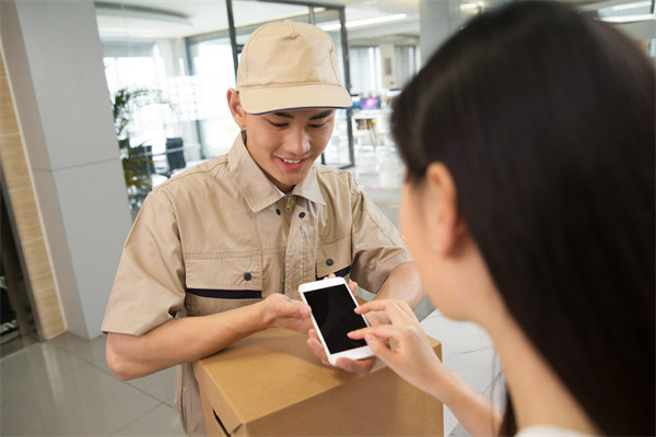 品牌與消費者關(guān)系：建立深厚聯(lián)系，提升忠誠度