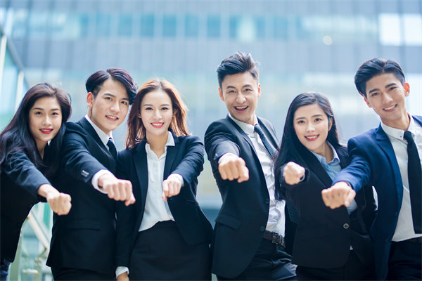 協同效應：強化內部溝通，打造高效協作團隊