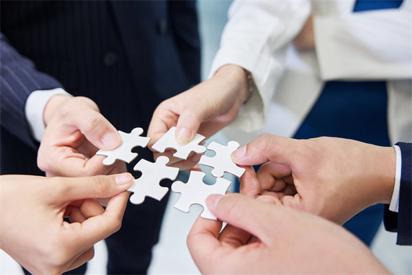 協(xié)同內(nèi)外力量，執(zhí)行經(jīng)營計劃，共創(chuàng)企業(yè)美好明天