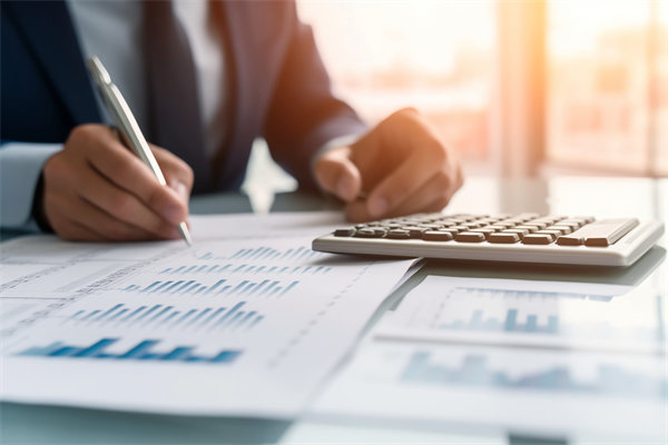 企業(yè)如何通過上年度的結(jié)果，修正下年度的經(jīng)營計劃？