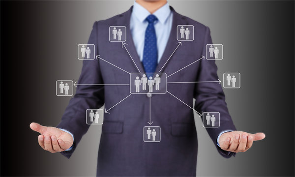 全面預算組織架構中，屬于預算管理決策機構的是？