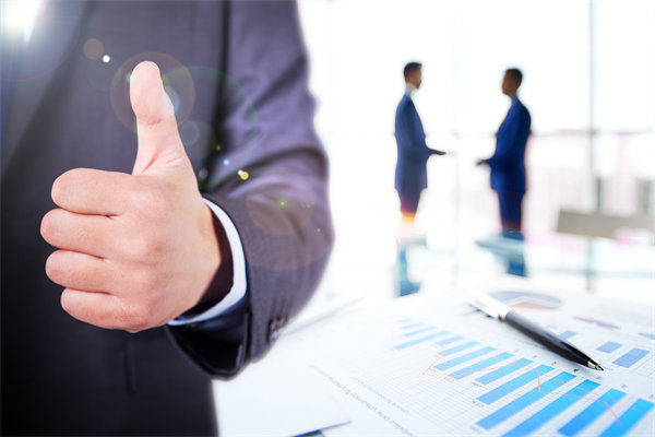 企業文化在企業管理中扮演何種角色，如何塑造？