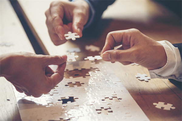 如何優(yōu)化集成供應(yīng)鏈以提升整體響應(yīng)速度與效率？