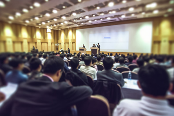 面對人才流失，企業(yè)應(yīng)采取哪些策略留住關(guān)鍵員工？