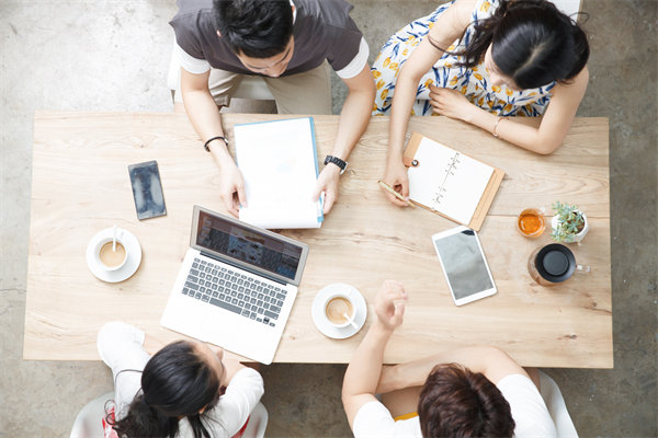 企業文化如何深度融合HR管理，增強團隊凝聚力？