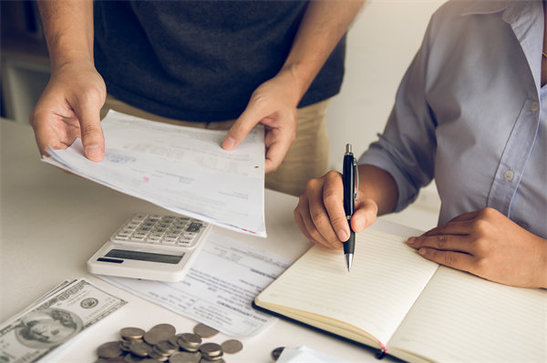 績效不佳員工的薪酬調整策略：如何既公平又有效？