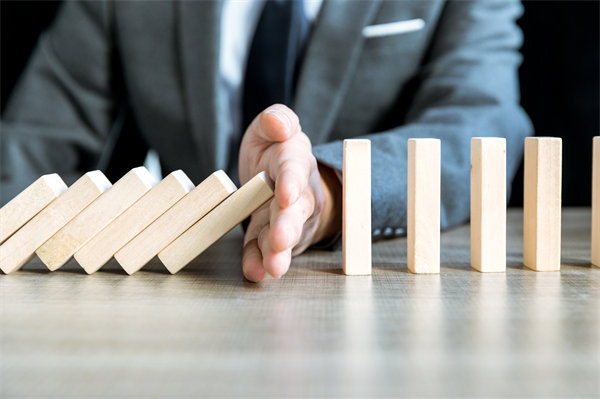 集團如何優化資源配置，提升整體效能？