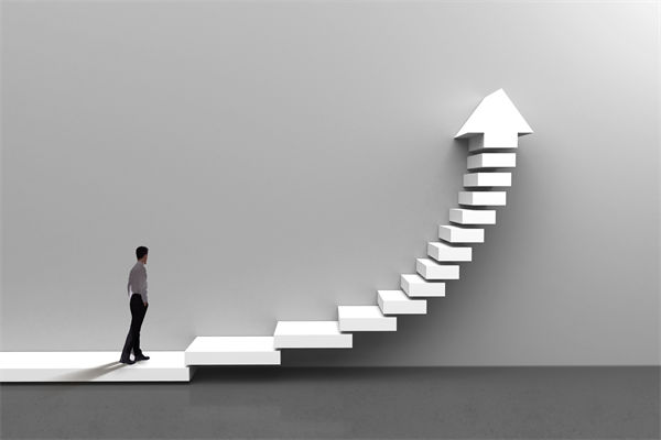 績效管理中，如何激勵優秀員工，又幫助其提升？