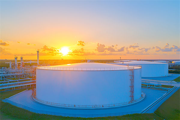 面對新興技術，企業戰略規劃如何把握機遇與應對挑戰？