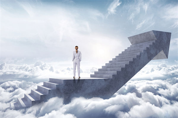 在年度經(jīng)營計(jì)劃中，如何設(shè)定既實(shí)際又挑戰(zhàn)性的目標(biāo)？