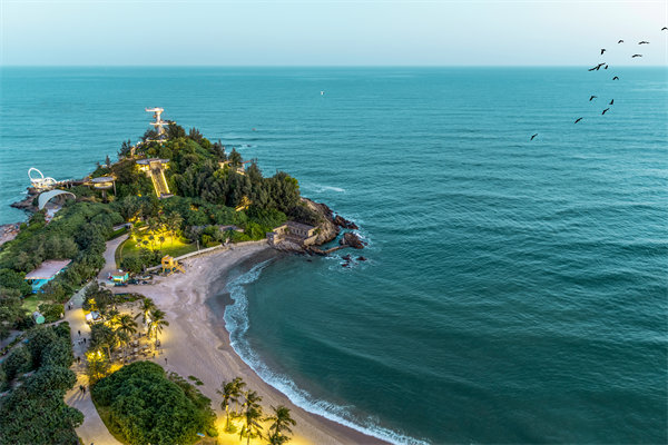 借助惠州薪酬咨詢公司，企業(yè)如何實(shí)現(xiàn)員工激勵(lì)與滿意度提升？