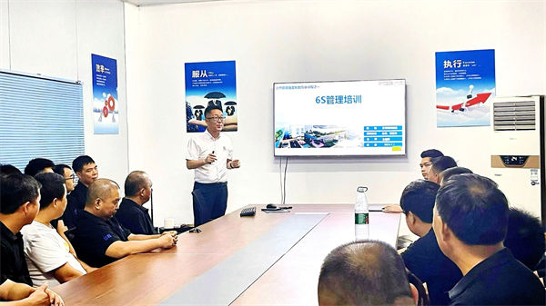 正睿老師給企業團隊培訓