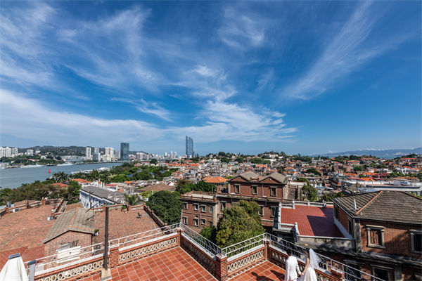 廈門企業深陷同質化競爭泥沼，廈門戰略咨詢公司如何助力破局？