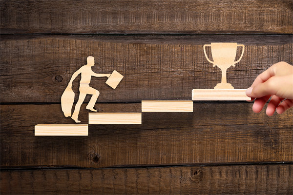 內(nèi)部人才儲備不足，關(guān)鍵崗位青黃不接，人力資源如何應(yīng)對？