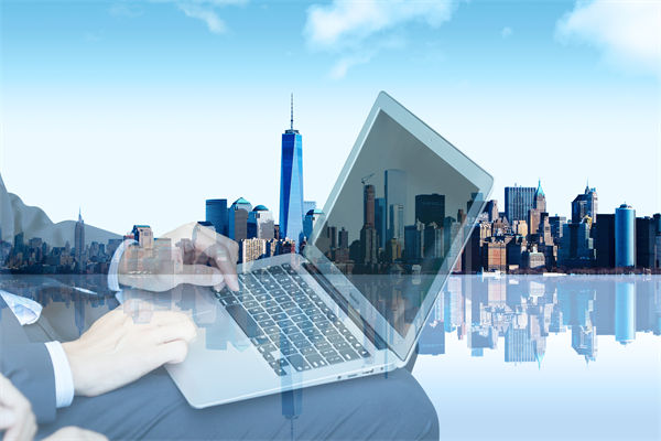 如何通過戰略管理提升企業的核心競爭力和市場份額？