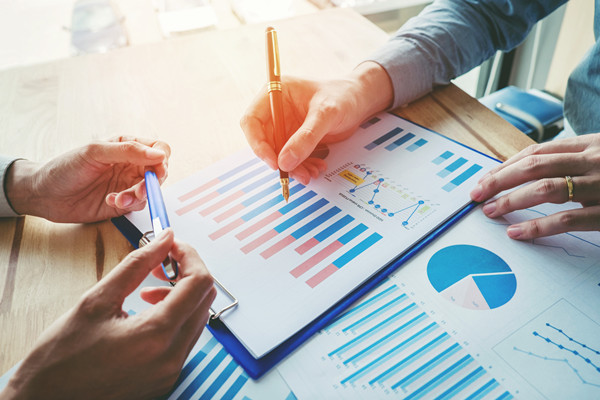 在制定績(jī)效目標(biāo)時(shí)，嚴(yán)格與靈活，如何把握？