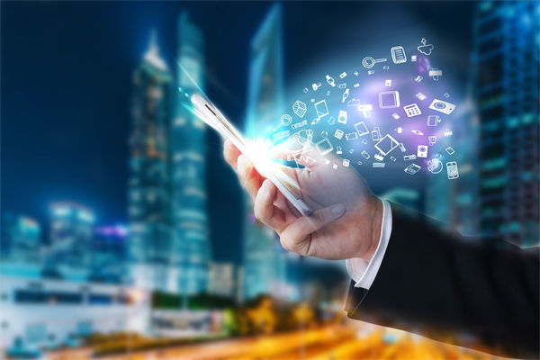 薪酬保密惹爭議，透明化管理能否化解員工信任危機？