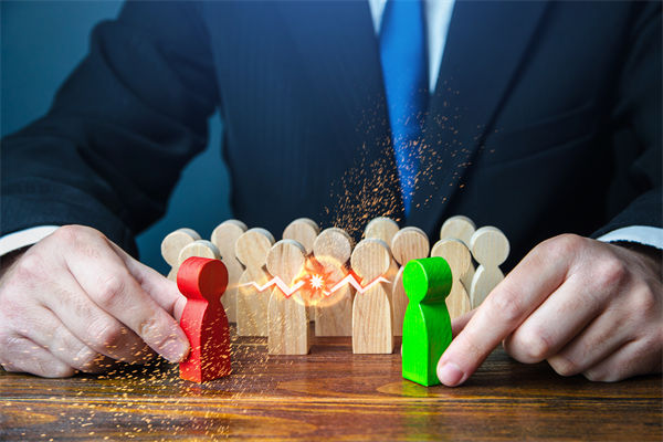 新老業(yè)務(wù)沖突不斷，企業(yè)戰(zhàn)略管理如何平衡布局？