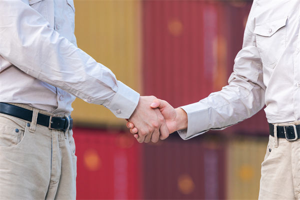 美線貨運(yùn)訂艙就像“搶票”，制造業(yè)有什么看法？