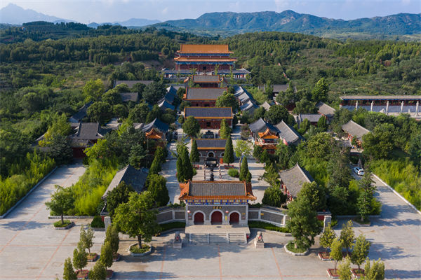 企業(yè)計(jì)劃年年空轉(zhuǎn)？煙臺(tái)年度經(jīng)營(yíng)咨詢?nèi)绾巫屇繕?biāo)從模糊變可落地？