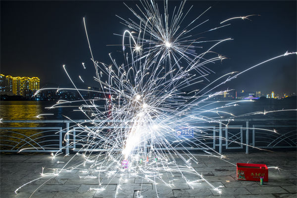 精益生產分析：湖南一花炮廠爆炸，現場升起蘑菇云