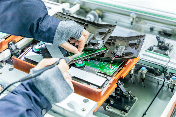 如何通過精益生產(chǎn)優(yōu)化生產(chǎn)布局，提升整體生產(chǎn)效率？