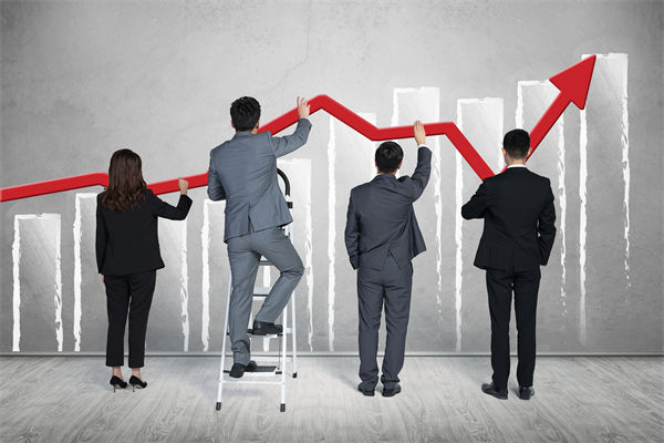 半年經濟大考成績單透露哪些信號？企業有何啟示？