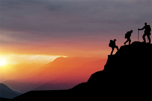 高層標榜的文化理念，為何與基層執(zhí)行完全兩張皮？