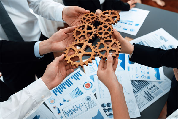 高層標(biāo)榜的文化理念，為何與基層執(zhí)行完全兩張皮？