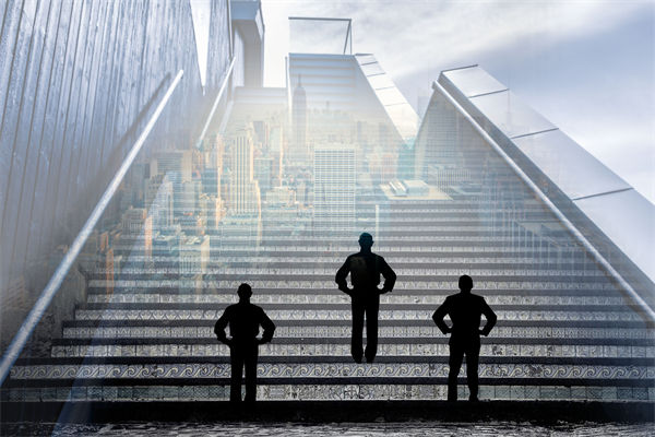 績效反饋只談問題，員工成長動力該如何真正激活？