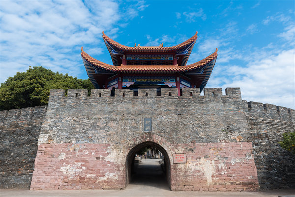 企業(yè)卡在轉(zhuǎn)型關(guān)鍵期難推進(jìn)，肇慶管理咨詢公司有何突圍方案？