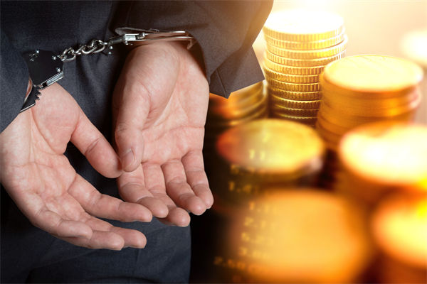 集團管控管理：董事長和明星女友內幕交易被刑拘