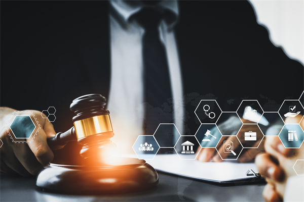 集團管控管理：董事長和明星女友內(nèi)幕交易被刑拘