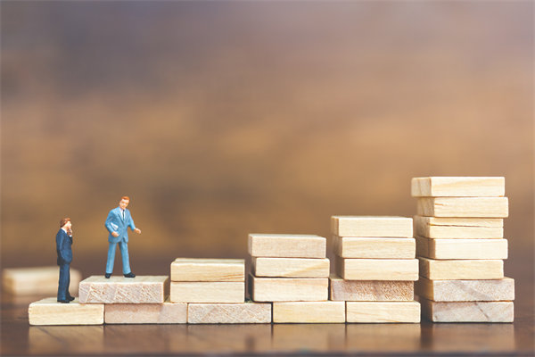 哪家年度經(jīng)營計劃咨詢公司最靠譜，能制定可落地的年度目標(biāo)？