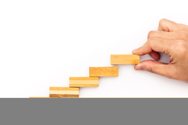 哪個(gè)年度經(jīng)營(yíng)計(jì)劃管理咨詢公司最實(shí)在，能幫企業(yè)落地執(zhí)行目標(biāo)？