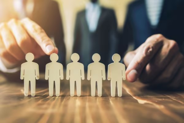 有實(shí)力的人力資源管理咨詢(xún)公司排名，哪家更適合中小民企落地？